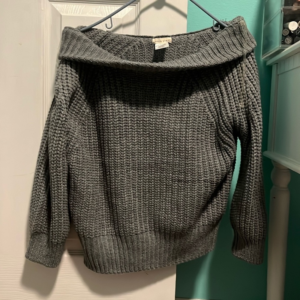 gray sweater